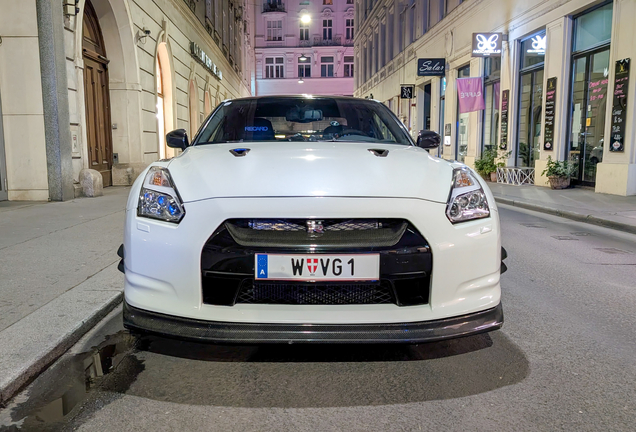 Nissan GT-R AMS Performance Alpha 7