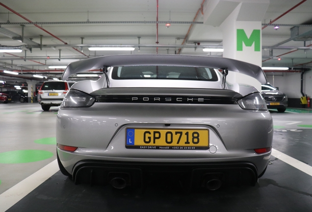 Porsche 718 Cayman GT4