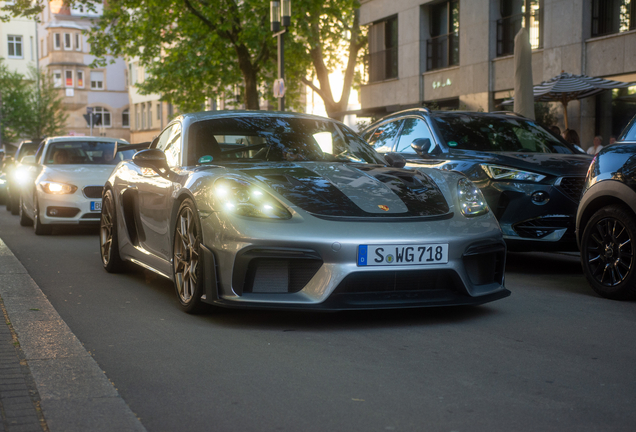 Porsche 718 Cayman GT4 RS Weissach Package