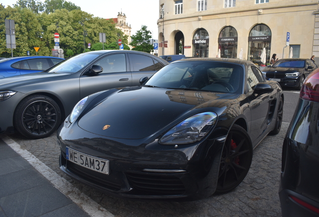 Porsche 718 Cayman S