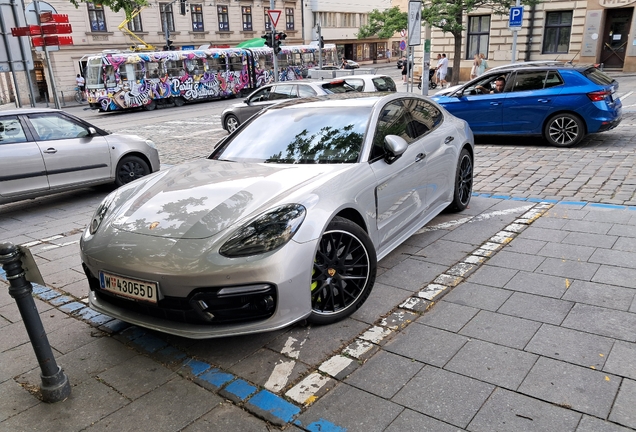 Porsche 971 Panamera Turbo S E-Hybrid