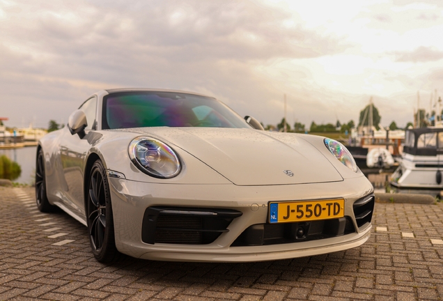 Porsche 992 Carrera 4S