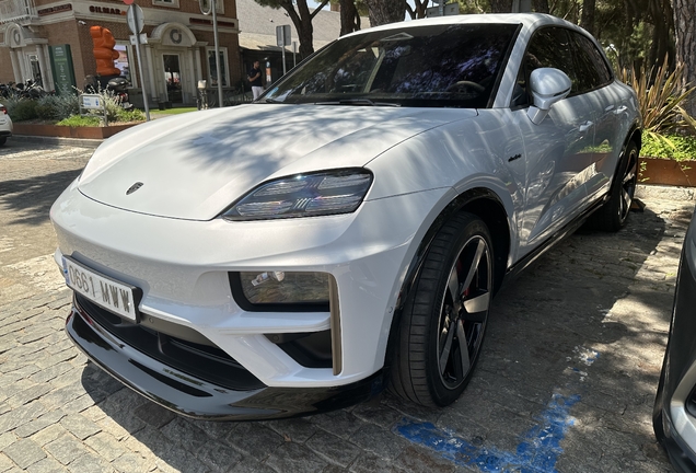 Porsche Macan EV Turbo