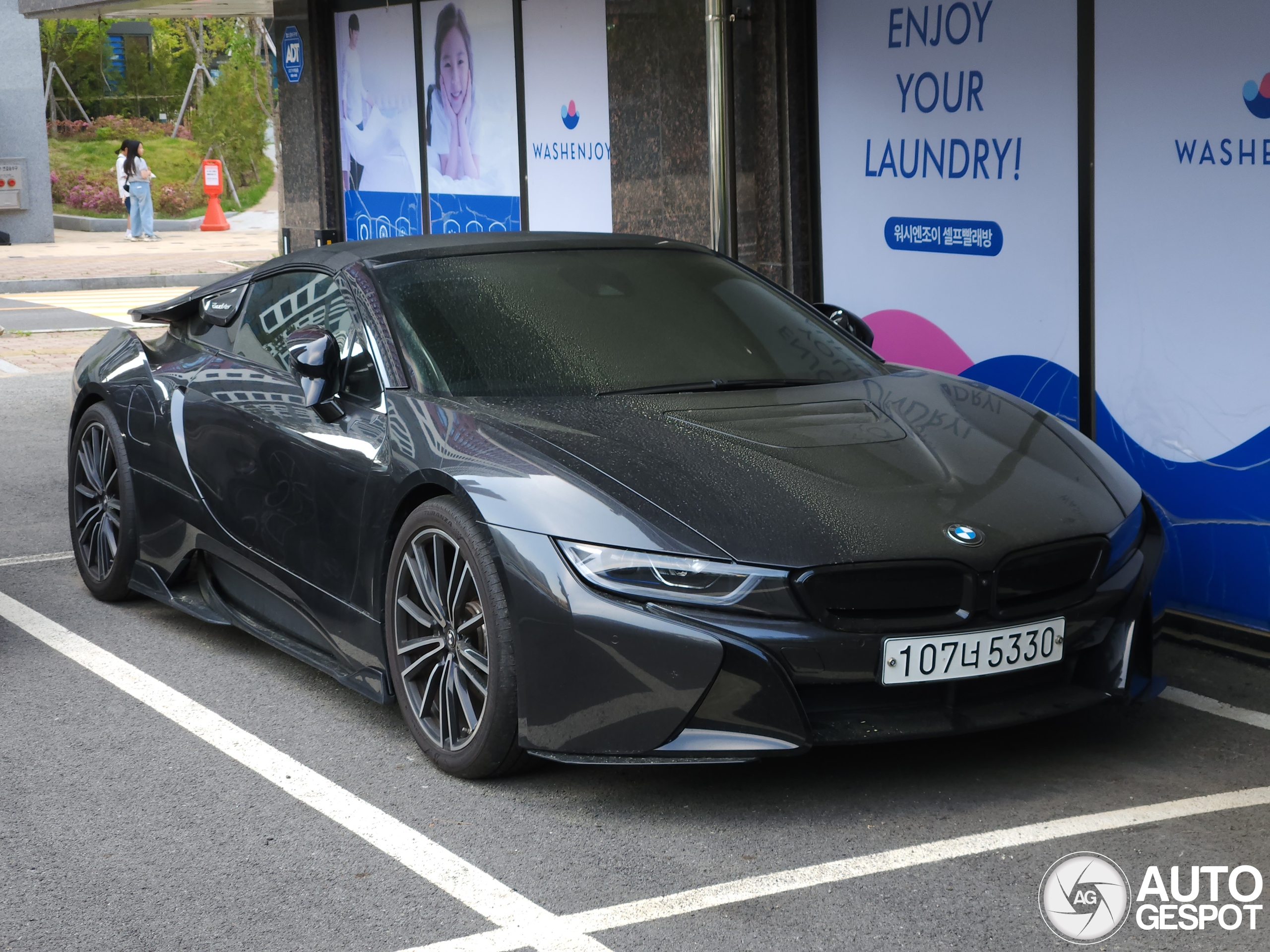 BMW i8 Roadster