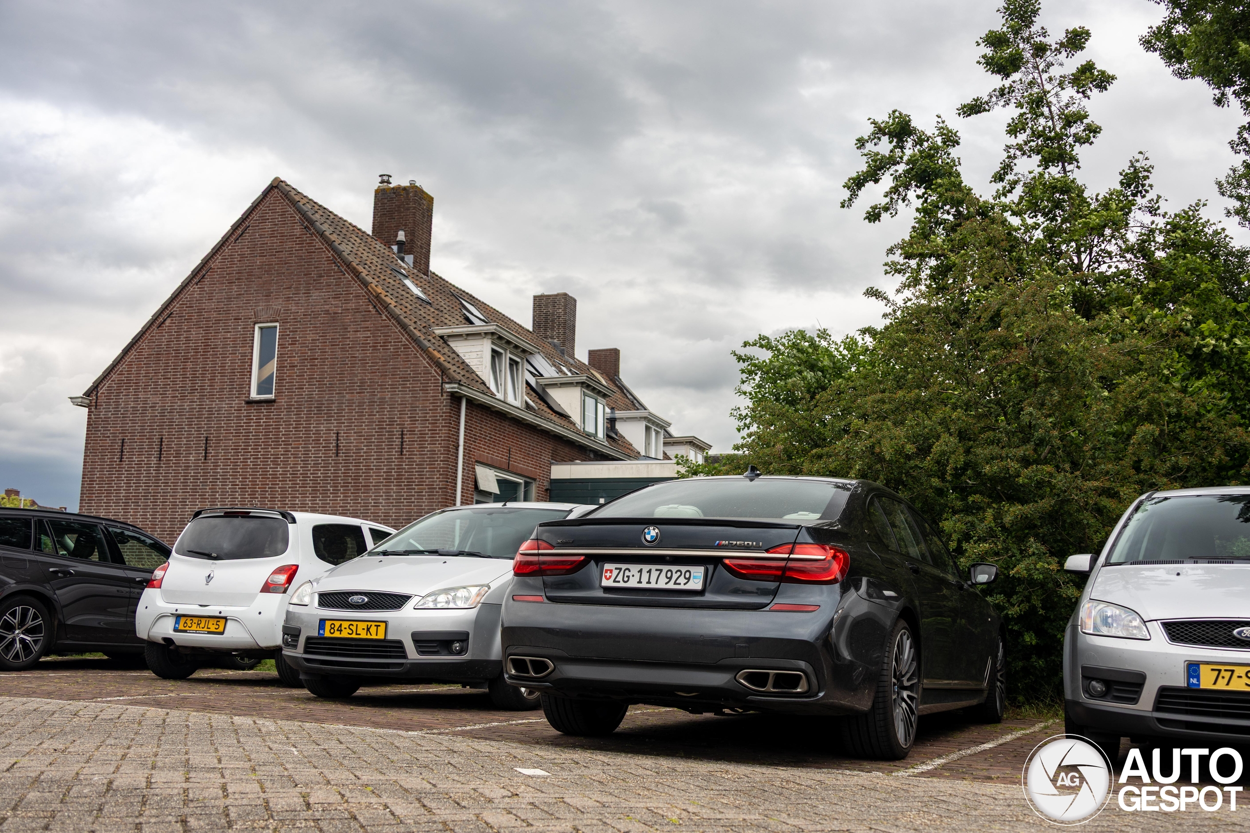 BMW M760Li xDrive
