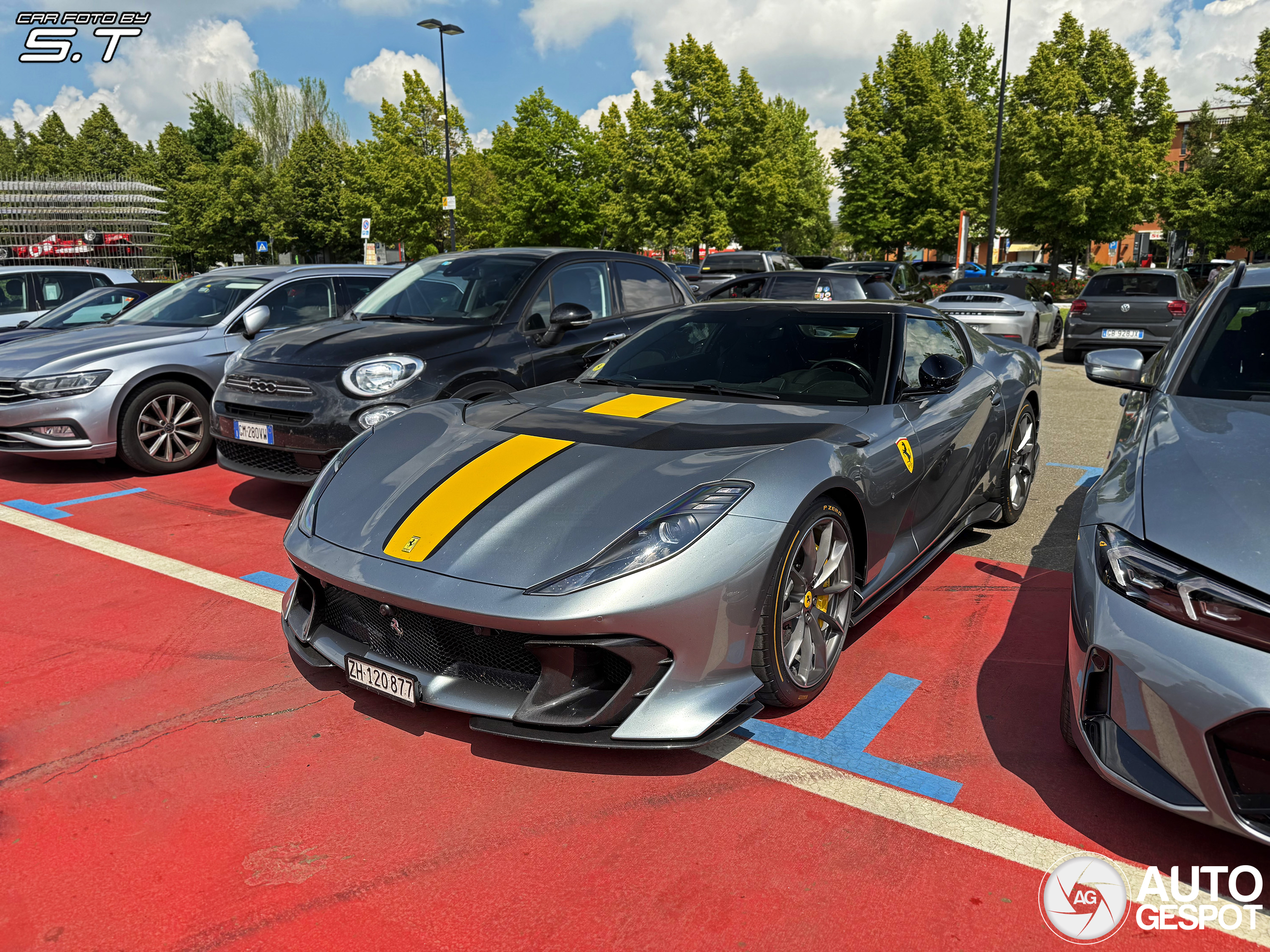 Ferrari 812 Competizione A