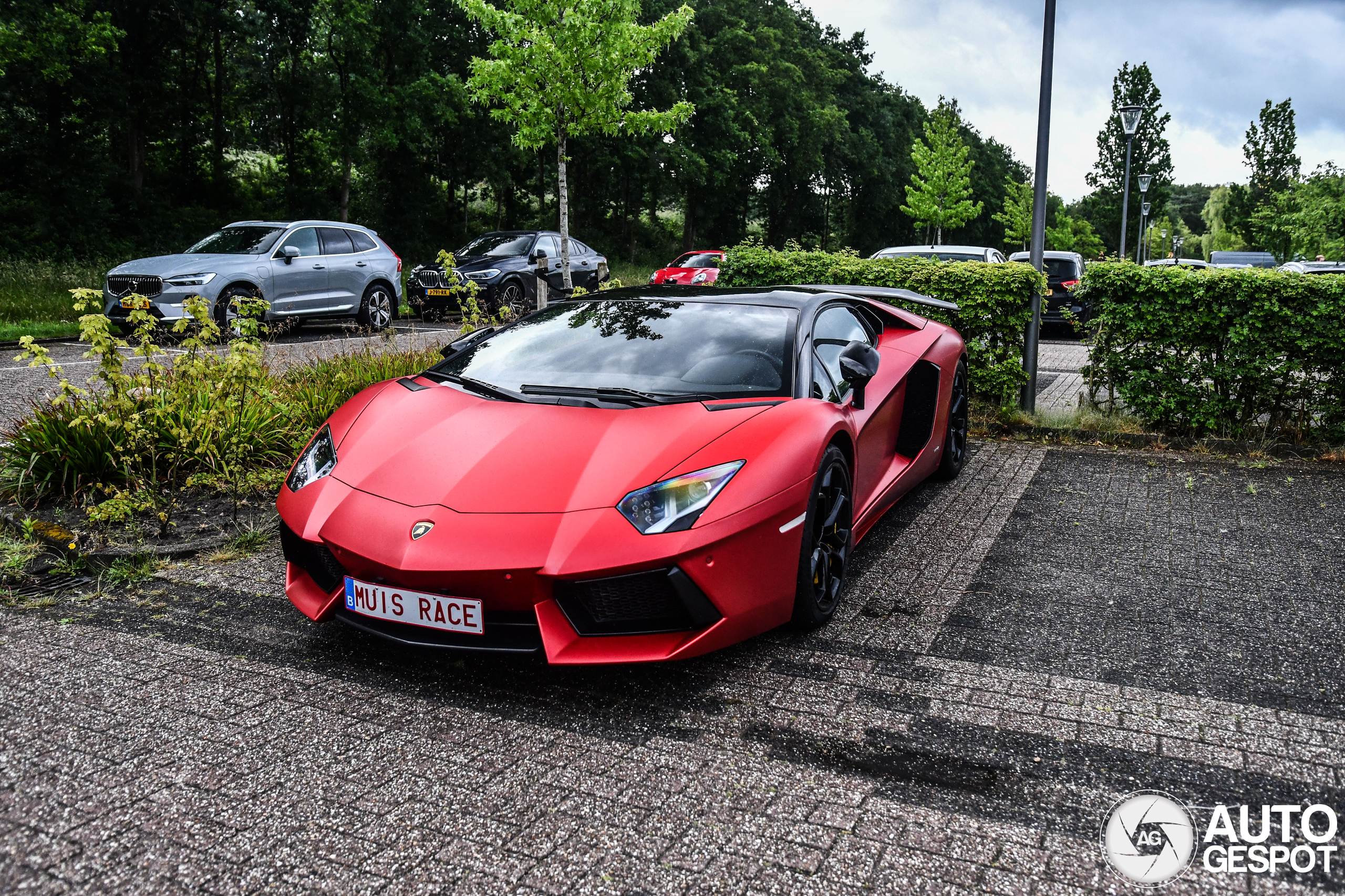 Lamborghini Aventador LP700-4