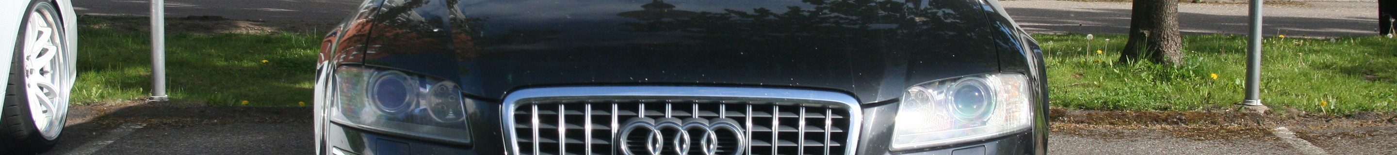 Audi S8 D3