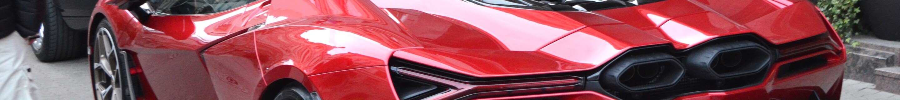 Lamborghini Revuelto