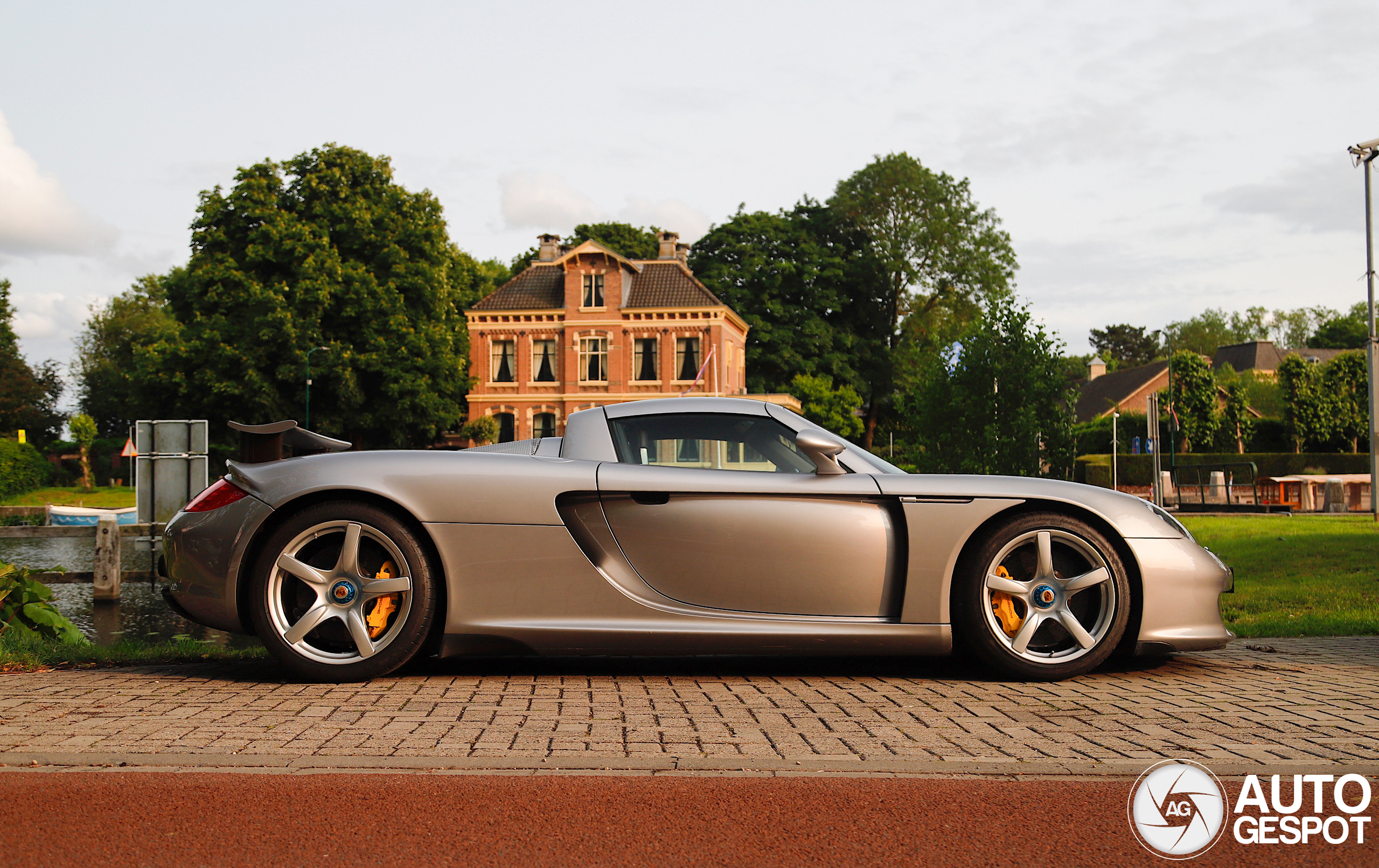 Porsche Carrera GT