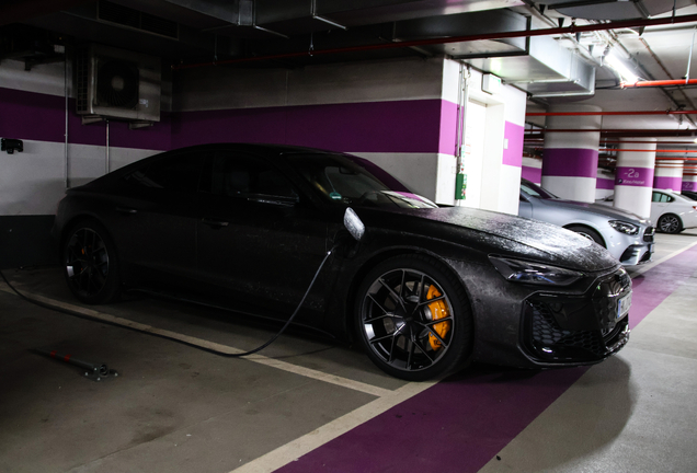 Audi RS E-Tron GT 2025