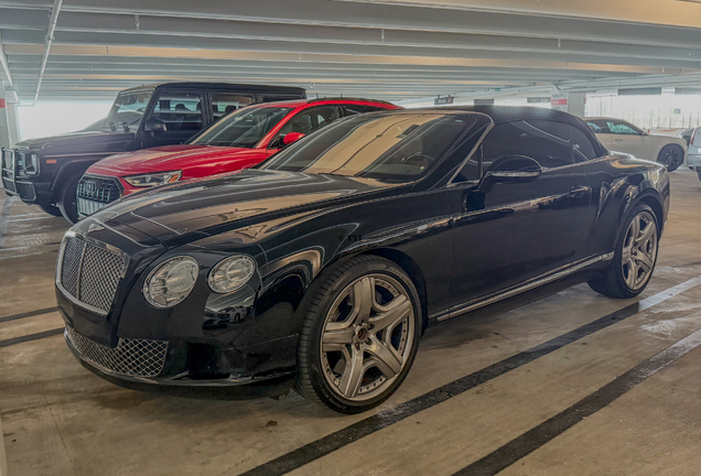 Bentley Continental GTC 2012
