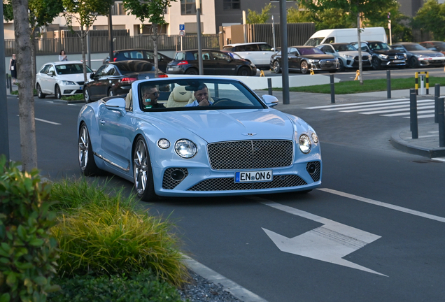 Bentley Continental GTC 2019