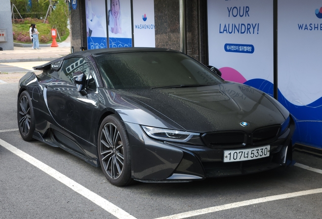 BMW i8 Roadster