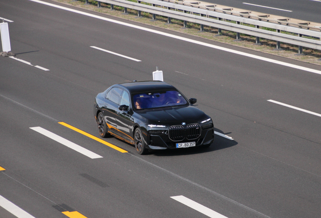 BMW M760e xDrive