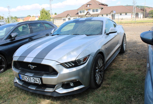 Ford Mustang GT 2015