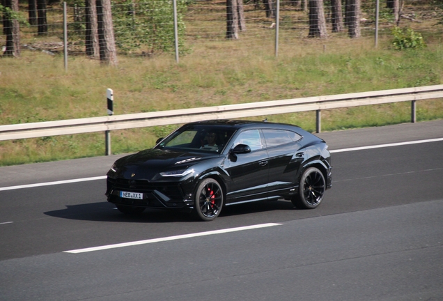 Lamborghini Urus S