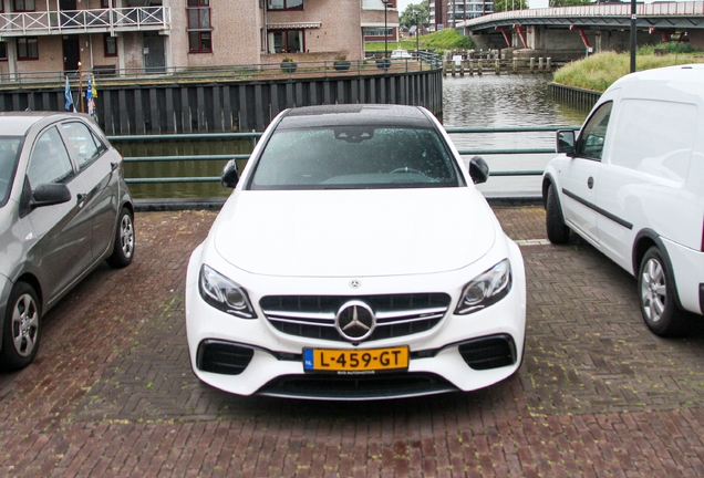 Mercedes-AMG E 63 S W213
