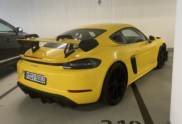Porsche 718 Cayman GT4 RS