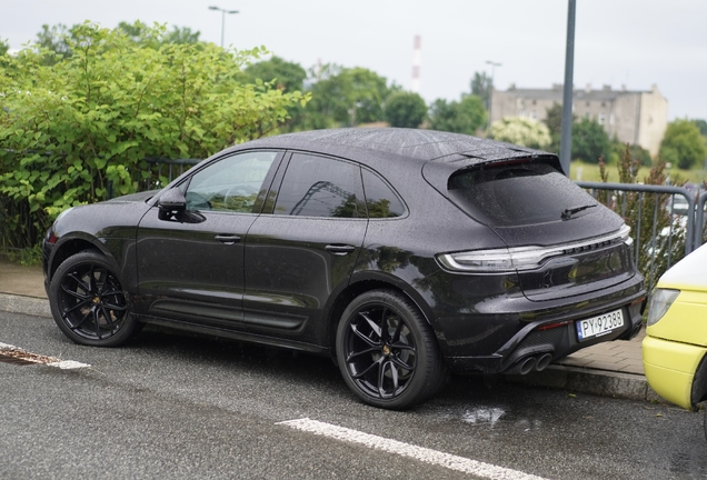 Porsche 95B Macan GTS MkIII