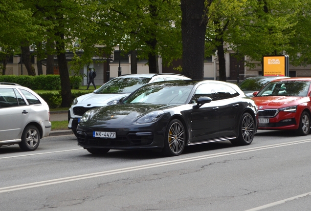 Porsche 971 Panamera Turbo Sport Turismo