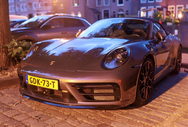 Porsche 992 Carrera 4S Cabriolet