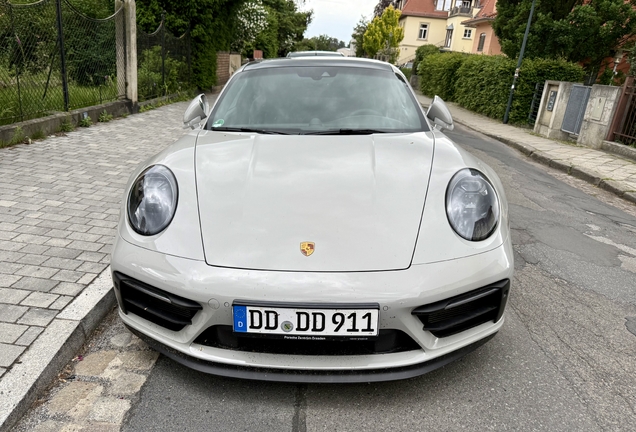 Porsche 992 Carrera GTS