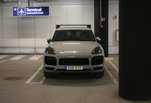 Porsche 9YA Cayenne GTS