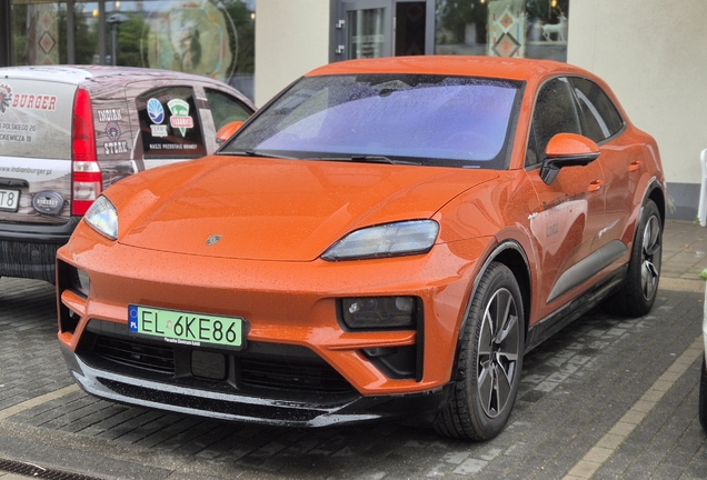 Porsche Macan EV Turbo