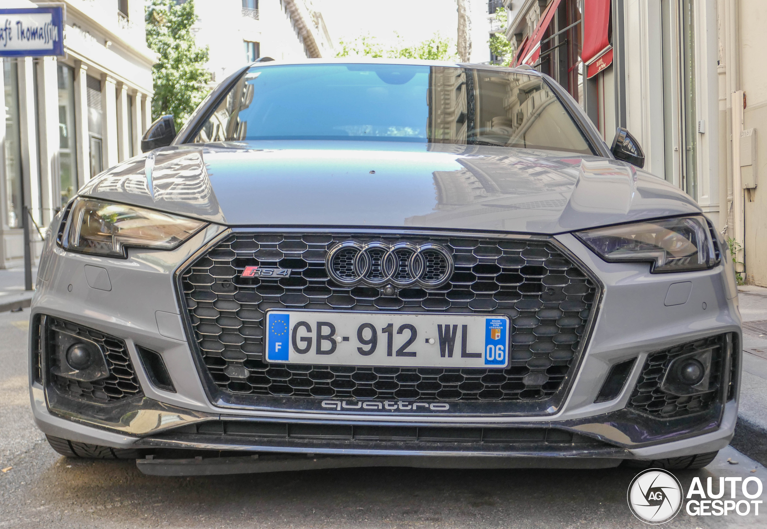 Audi RS4 Avant B9