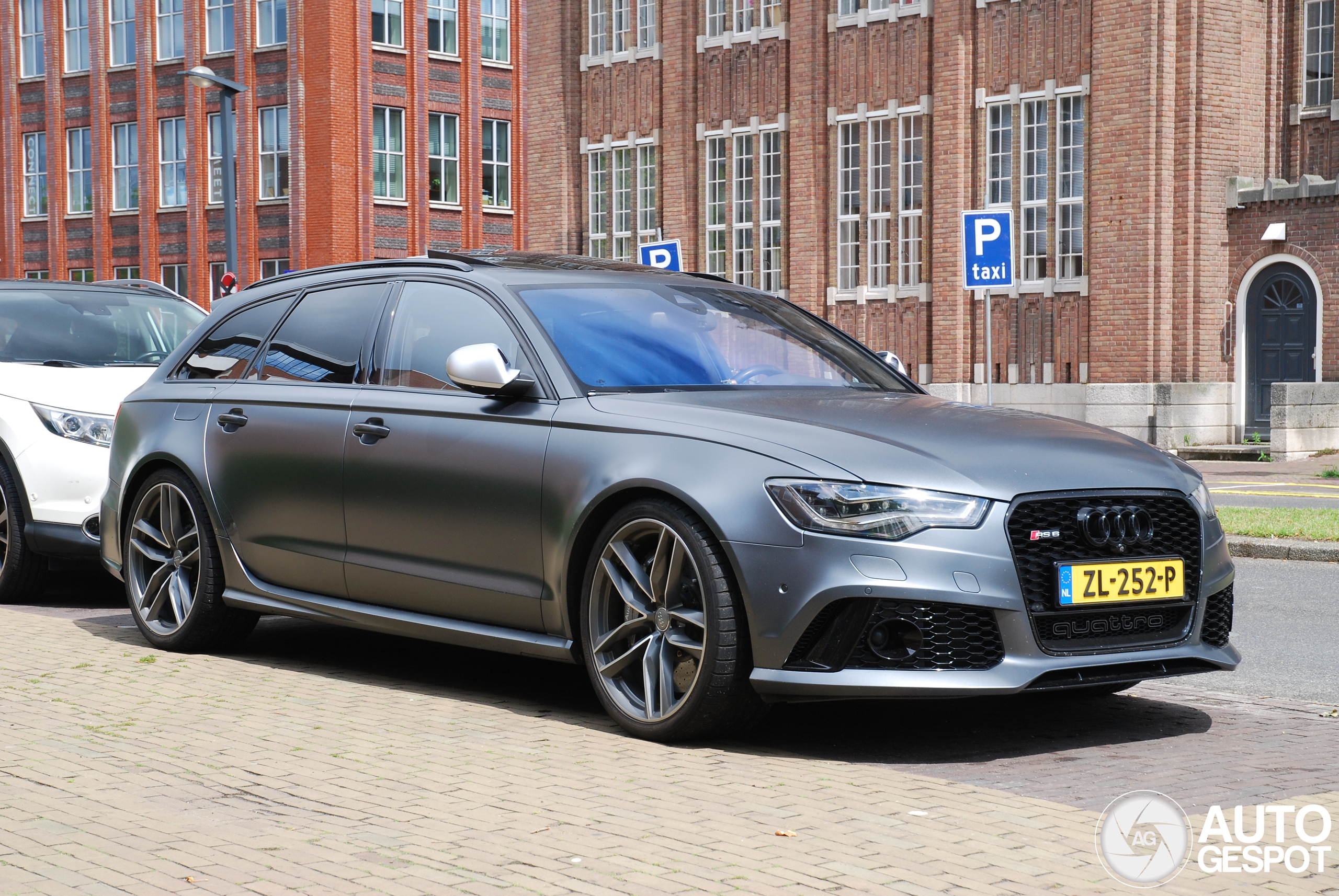 Audi RS6 Avant C7