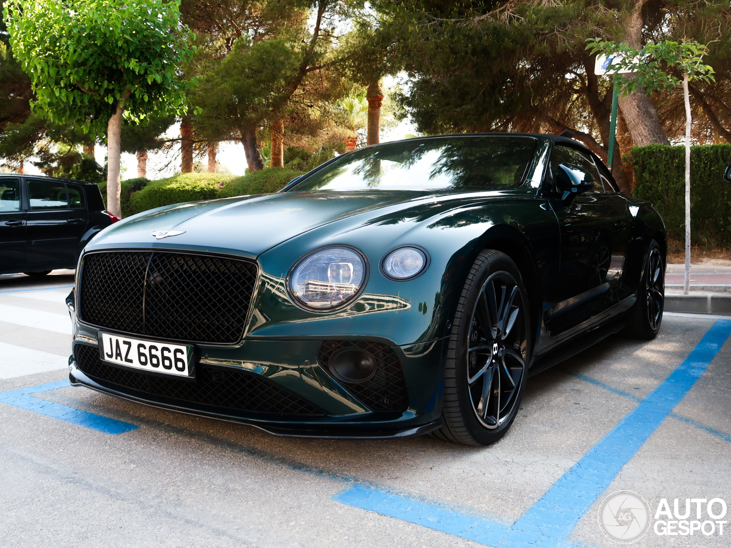 Bentley Continental GTC V8 2020