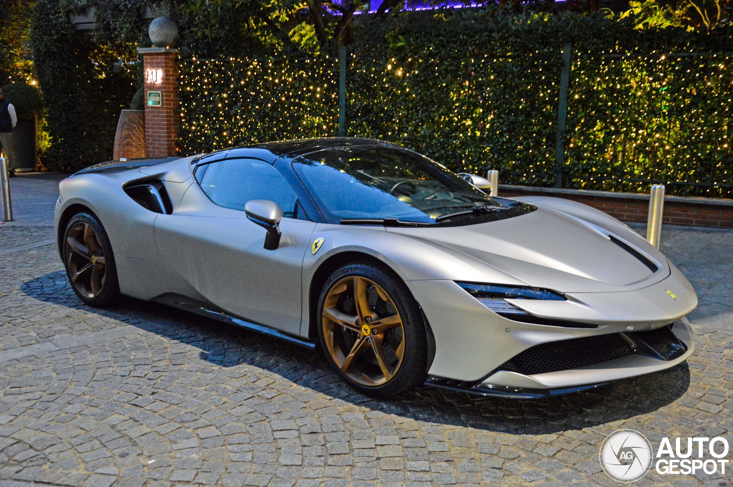 Ferrari SF90 Spider Assetto Fiorano