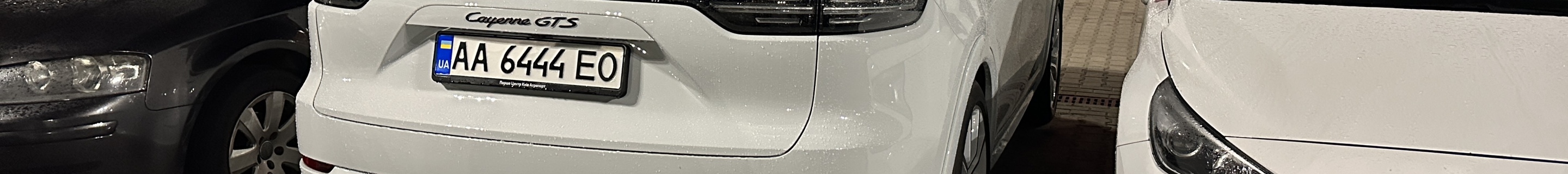 Porsche 9YA Cayenne GTS