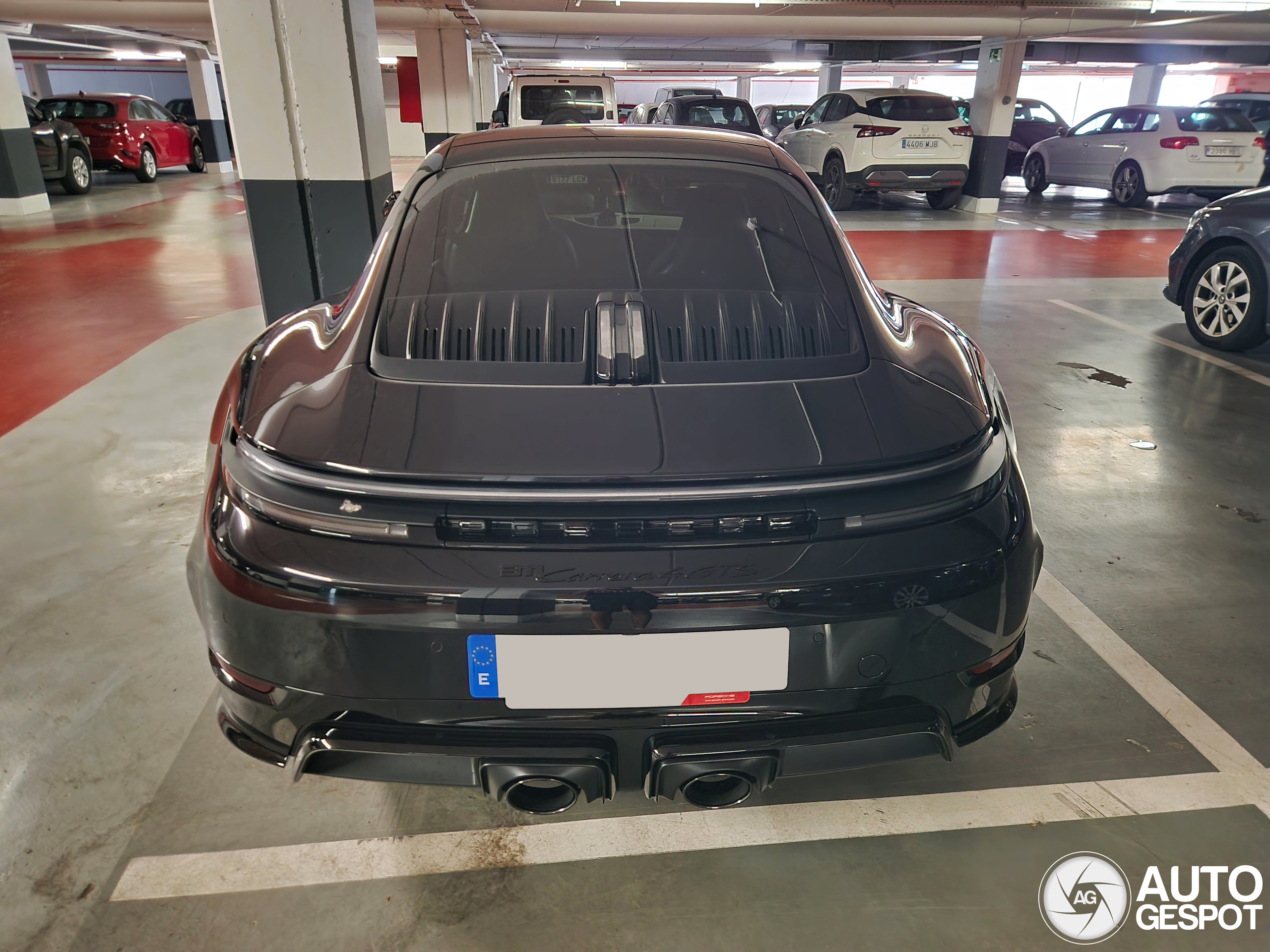 Porsche 992 Carrera 4 GTS MkII
