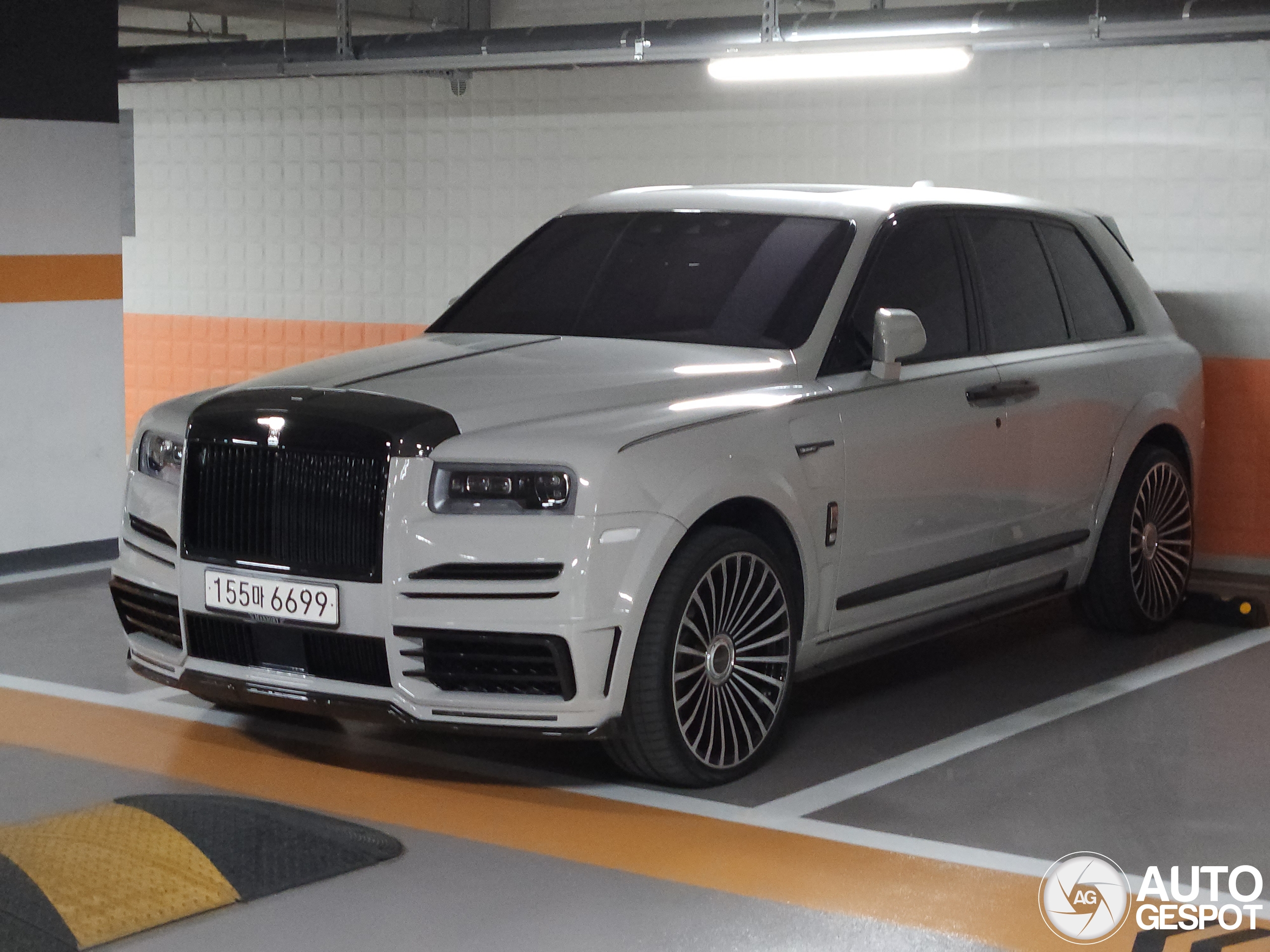 Rolls-Royce Cullinan Mansory Wide Body