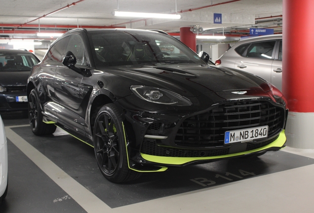 Aston Martin DBX707