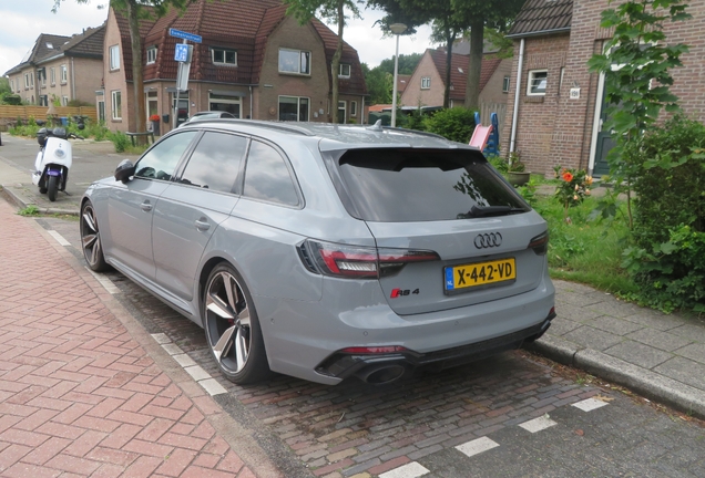 Audi RS4 Avant B9