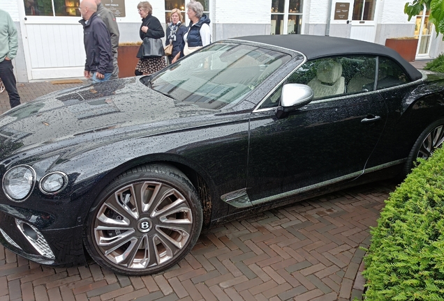 Bentley Continental GTC V8 2020 Mulliner