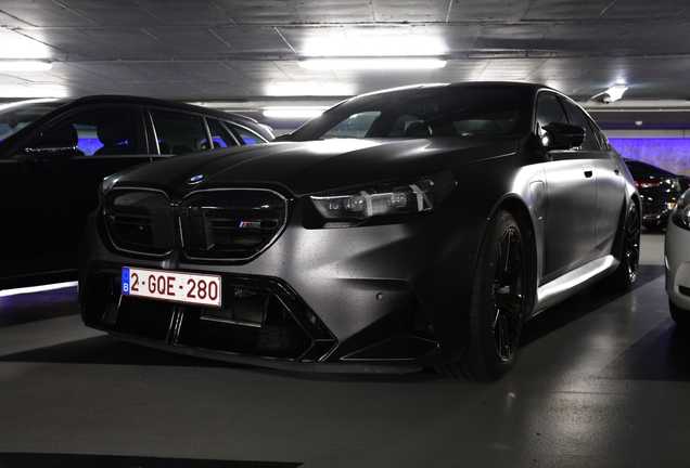 BMW M5 G90