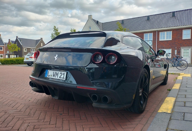 Ferrari GTC4Lusso