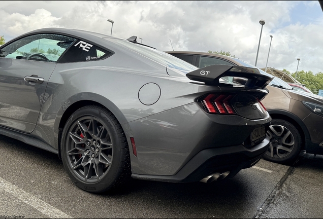 Ford Mustang GT 2024