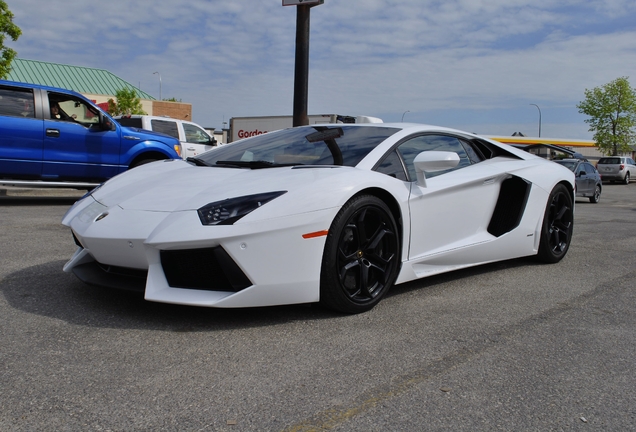 Lamborghini Aventador LP700-4