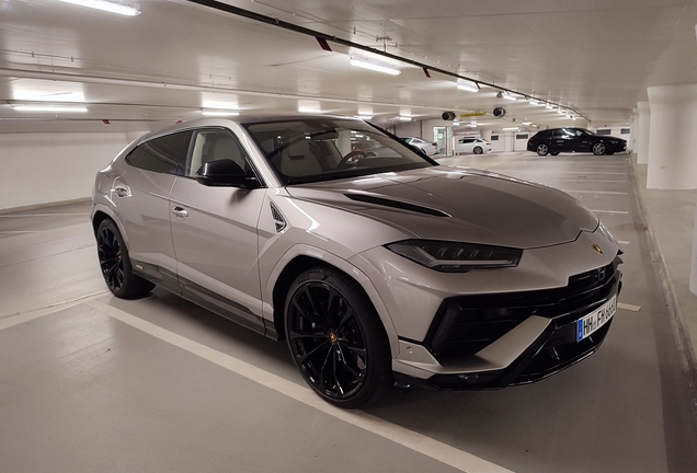 Lamborghini Urus S