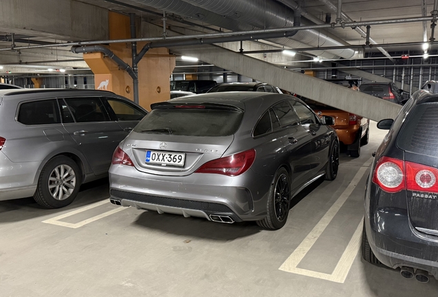 Mercedes-Benz CLA 45 AMG Shooting Brake