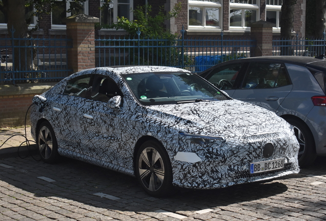 Mercedes-Benz CLA EV 2025