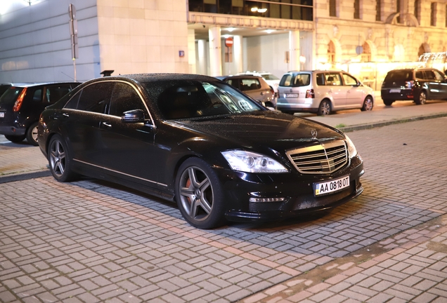Mercedes-Benz S 63 AMG W221 2010