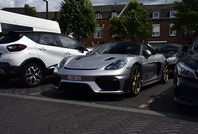Porsche 718 Spyder RS