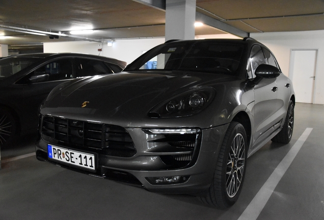 Porsche 95B Macan Turbo