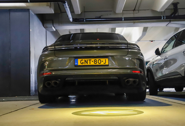 Porsche 972 Panamera Turbo S E-Hybrid
